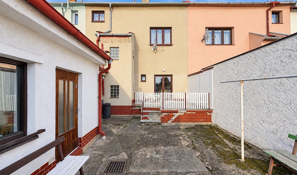 Prodej domu 183 m² s pozemkem 402 m², Spořice – náhled fotky 25