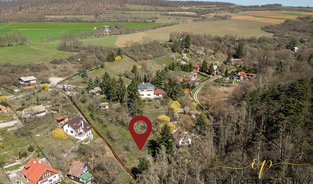Prodej stavebního pozemku 1 571 m², Hlásná Třebaň – náhled fotky 8