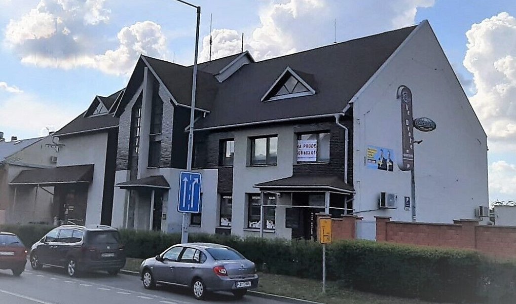 Prodej obchodních prostor 88 m², Zdounky – náhled fotky 2