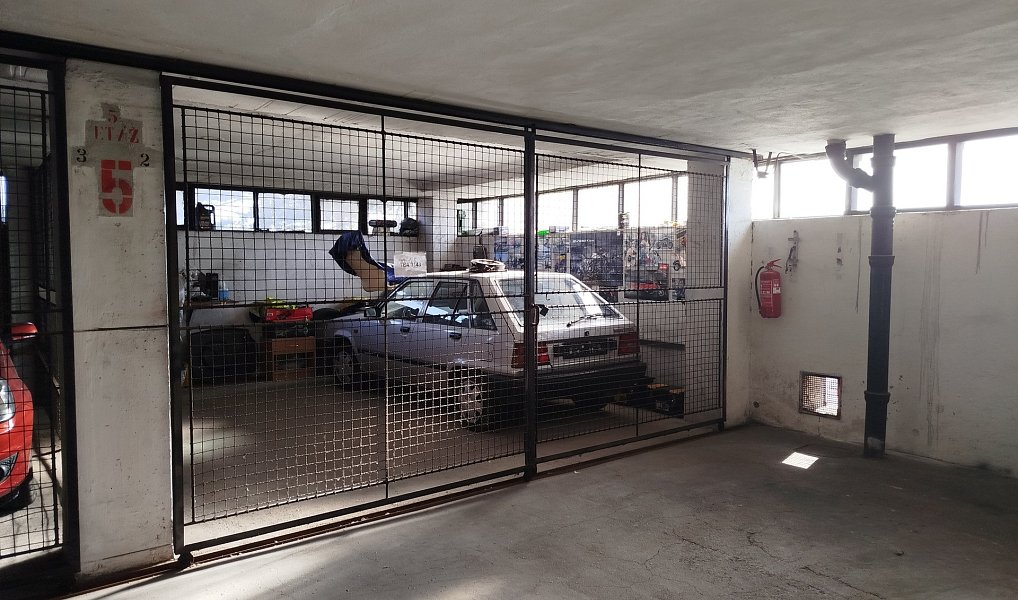 Pronájem garážového stání v parkovacím domě (12 m2), ul. Loosova, Brno - Lesná, Brno – náhled fotky 3