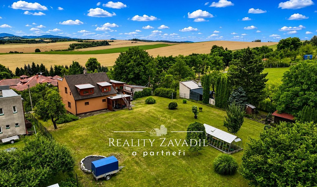 Prodej domu 178 m² s pozemkem 1 924 m², Fryčovice – fotka 1 z 15