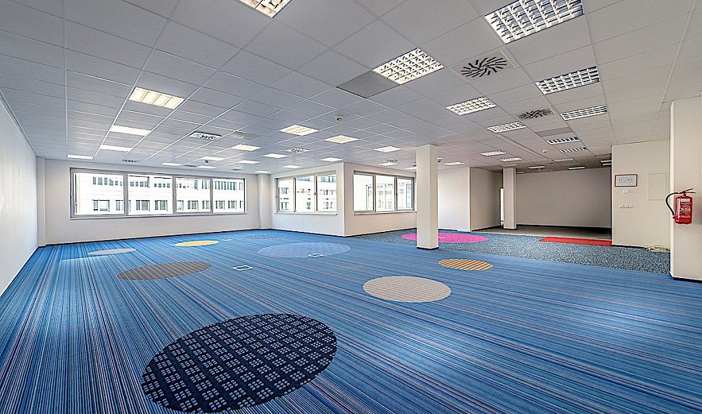 Pronájem kanceláře 968 m², Praha – náhled fotky 4