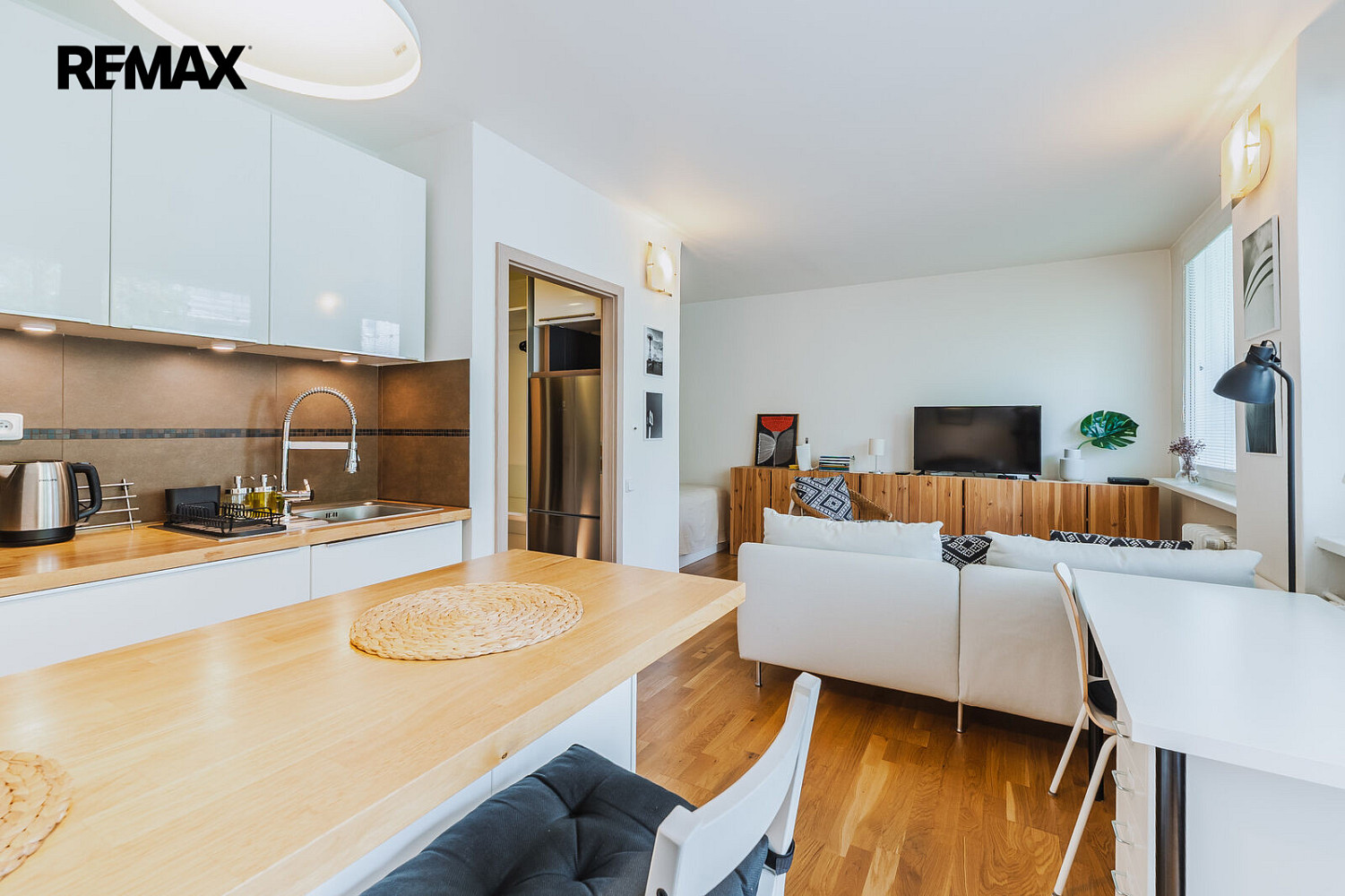 Pronájem bytu 1+kk 35 m² – fotografie 5