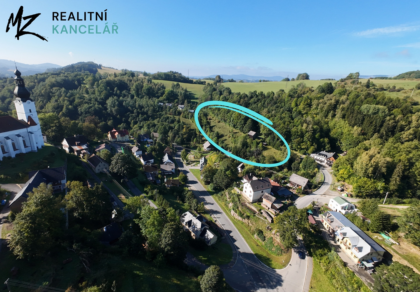 Prodej stavebního pozemku 3 323 m² – fotografie 4
