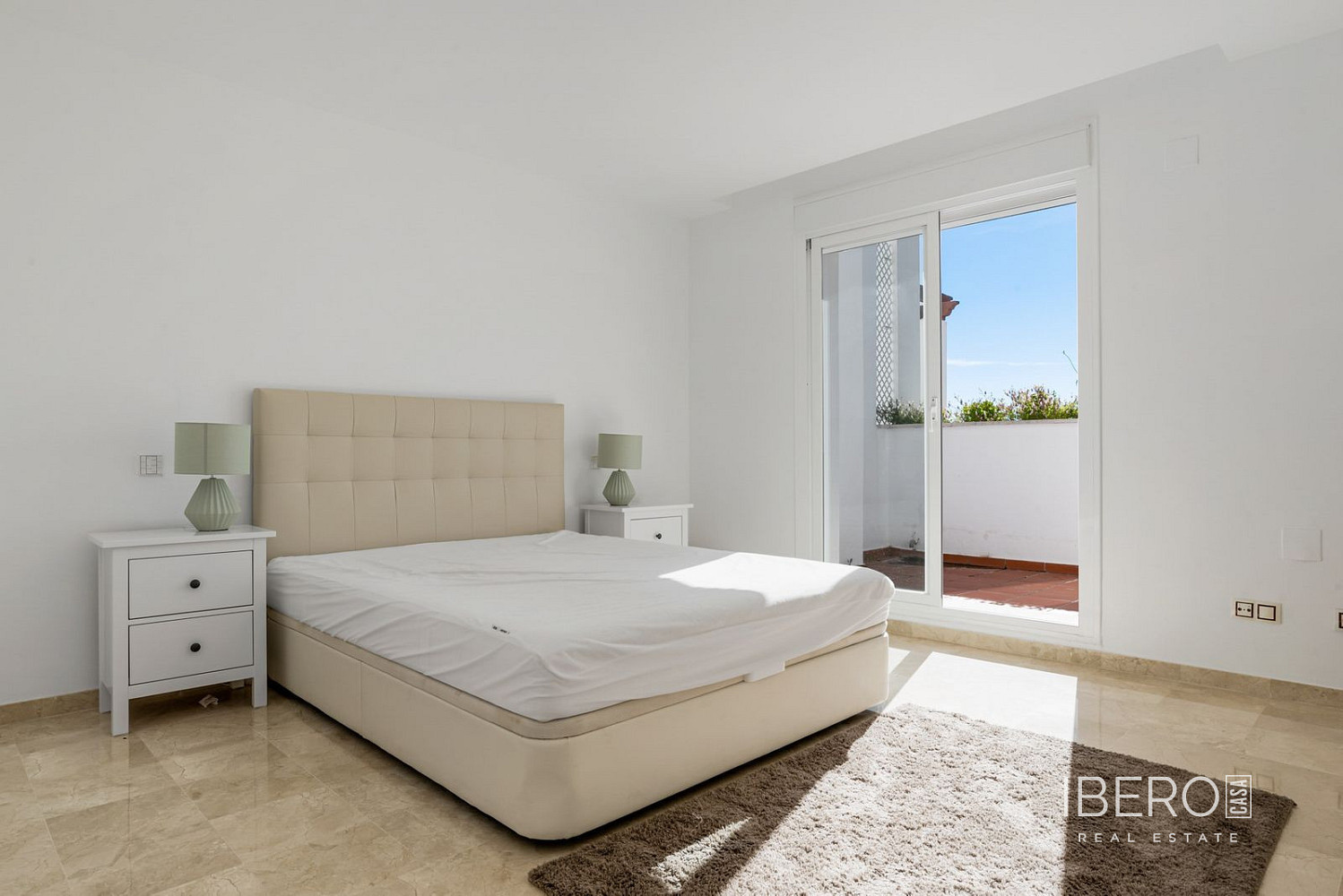 Piso 5+kk – Marbella, Nueva Andalucía - Vista 5