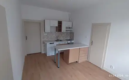 Pronájem bytu 2+kk 48 m², Sv. Čecha, Jičín - Valdické Předměstí