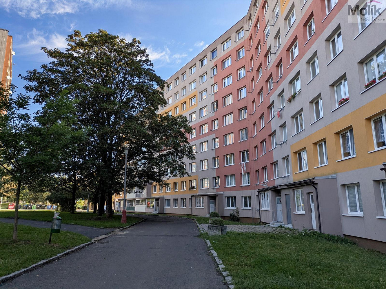 Prodej obchodních prostor 39 m² – fotografie 2