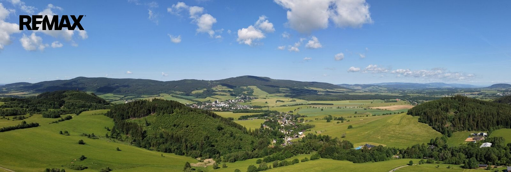 Prodej stavebního pozemku 1 745 m² – fotografie 3