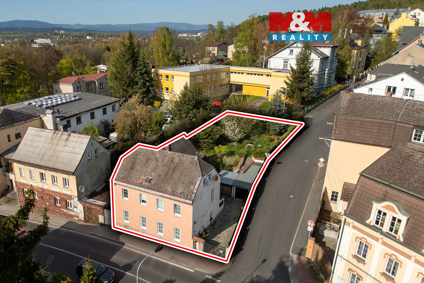 Prodej domu 260 m² s pozemkem 633 m²