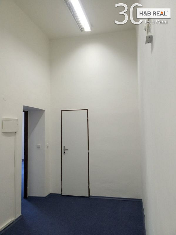 Pronájem kanceláře 40 m² – fotografie 5