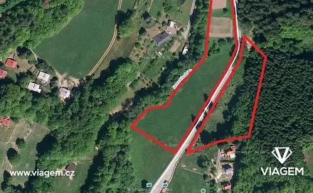 Prodej pole 4 861 m², Vsetín