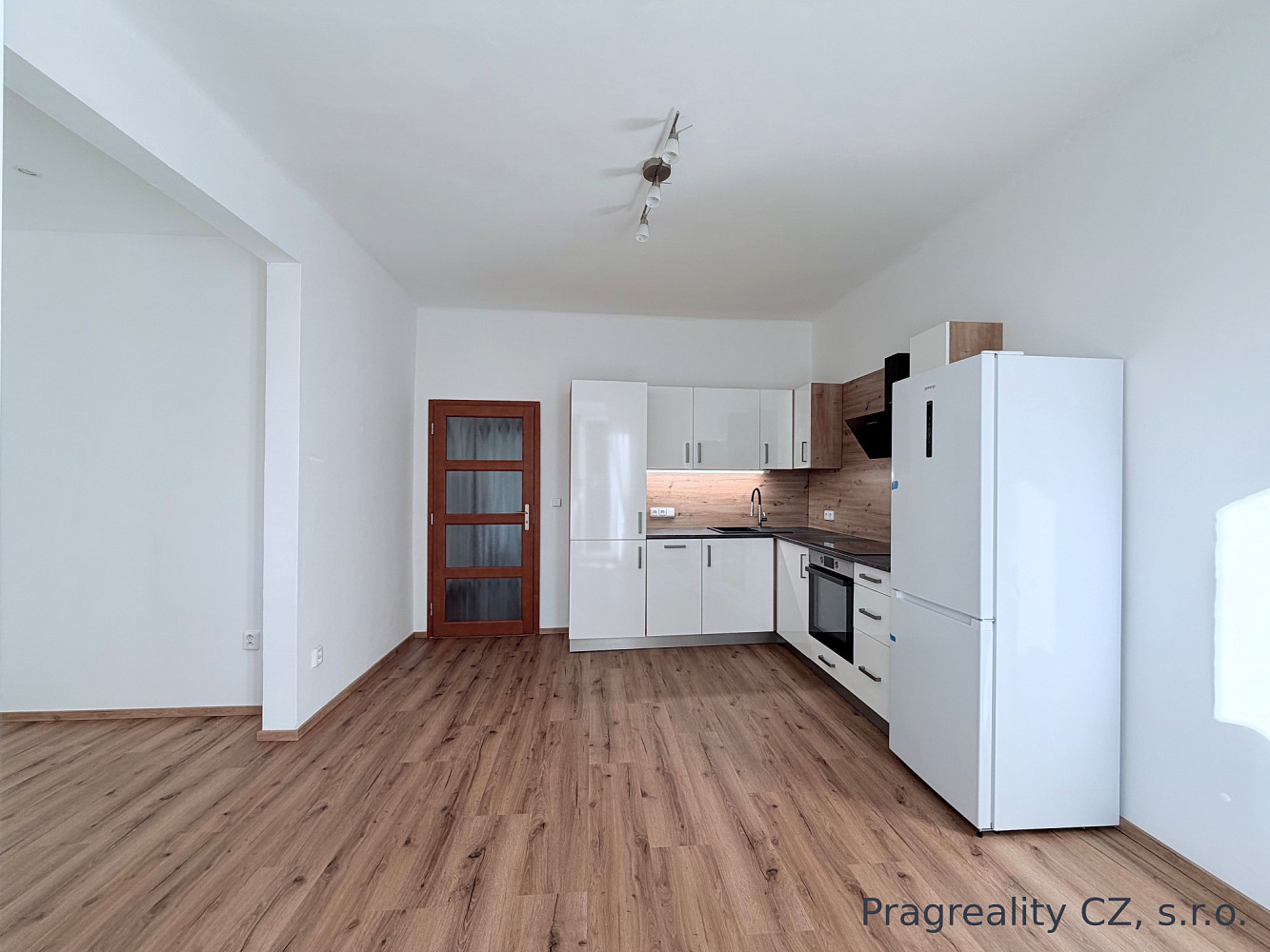 Pronájem bytu 3+kk 75 m² — photo 3