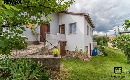 Prodej domu 78 m² s pozemkem 372 m², Újezd, okres Beroun