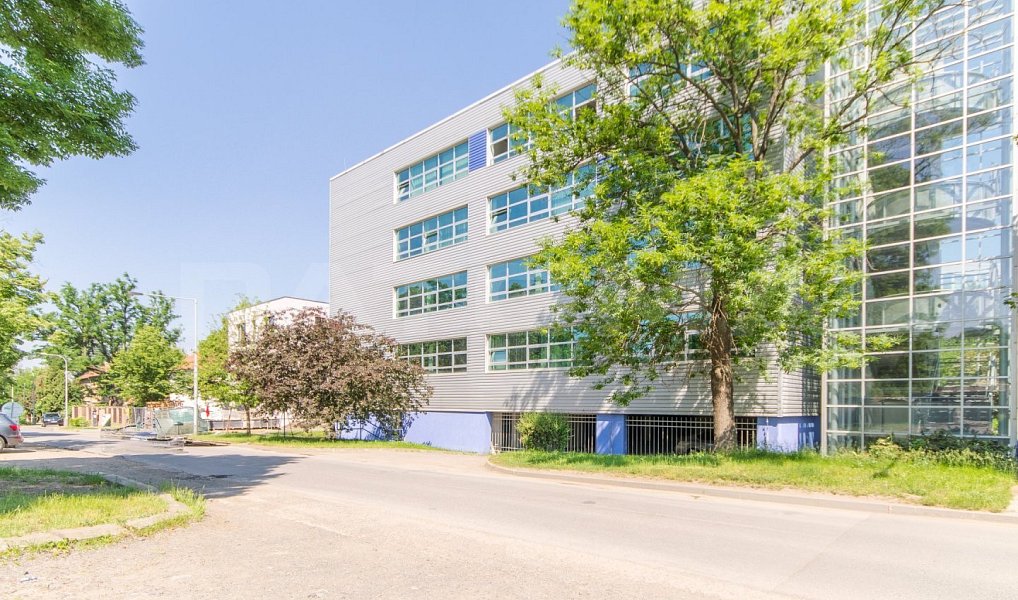 Pronájem kanceláře 251 m², Praha – náhled fotky 17