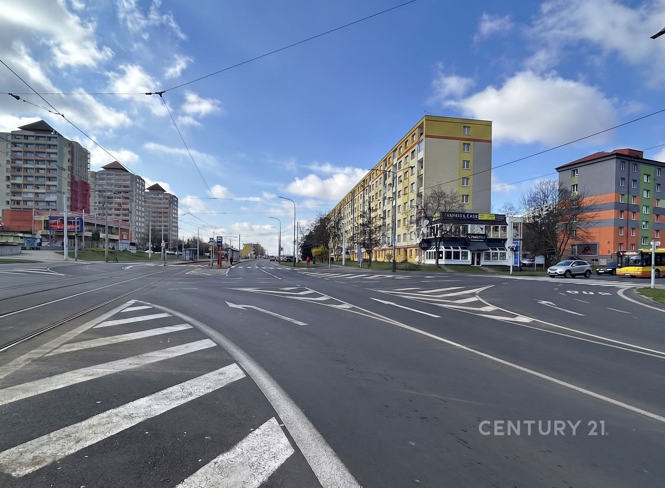 Pronájem obchodních prostor 90 m²