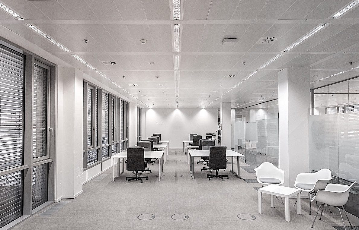 Pronájem kanceláře 631 m² – fotografie 4