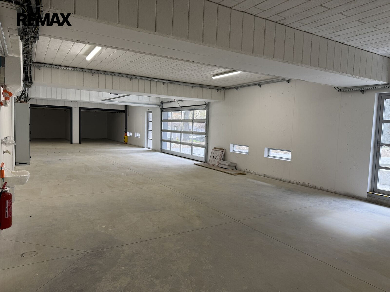 Pronájem nové garáže 21,69m2, Lnářská ul. Humpolec – fotografie 3