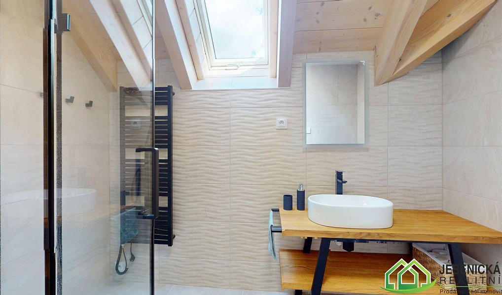 Prodej chaty/chalupy 249 m² s pozemkem 829 m², Staré Město – náhled fotky 25