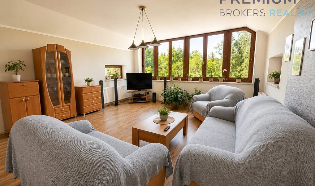 Prodej domu 440 m² s pozemkem 2 313 m², Měrunice – náhled fotky 5