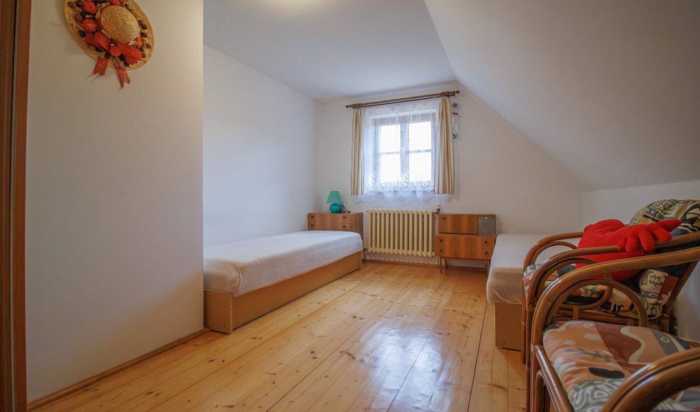 Prodej chaty/chalupy 152 m² s pozemkem 4 929 m², Kolinec – náhled fotky 27