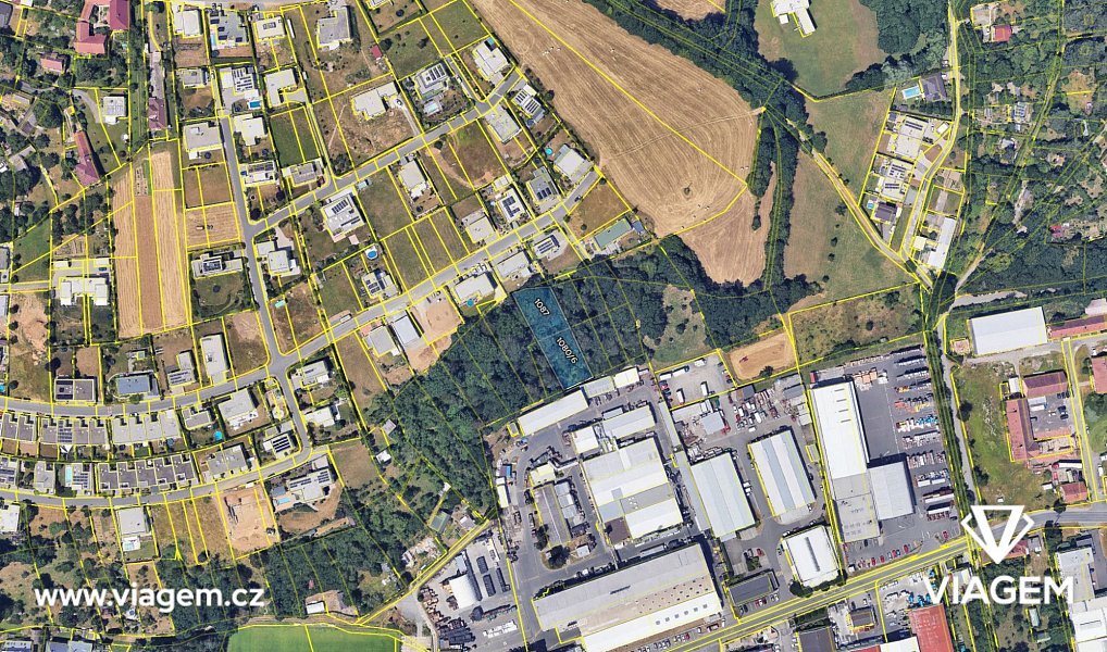 Prodej pole 1 272 m², Zlín – náhled fotky 4