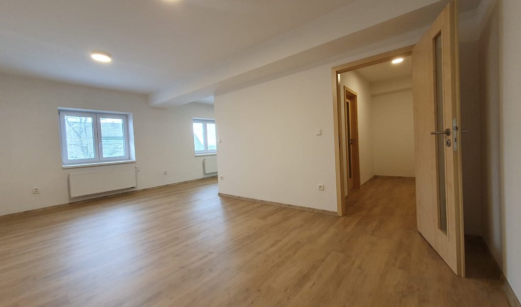 Pronájem bytu 1+kk 42 m², Milevsko – náhled fotky 4