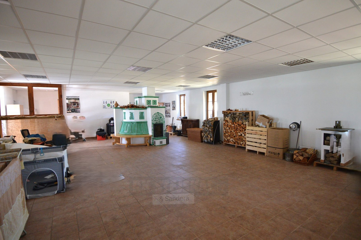 Pronájem obchodních prostor 126 m² — photo 2