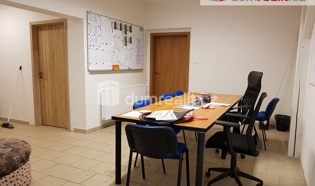Prodej výrobních prostor 4 252 m², Kaplice – náhled fotky 15