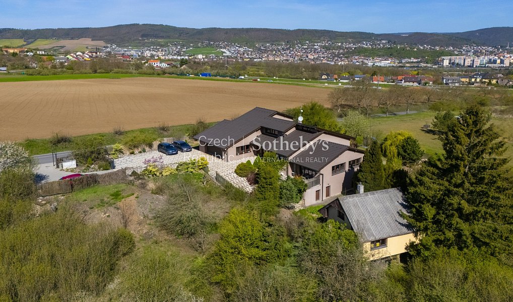 Prodej domu 422 m² s pozemkem 3 263 m², Beroun – náhled fotky 29