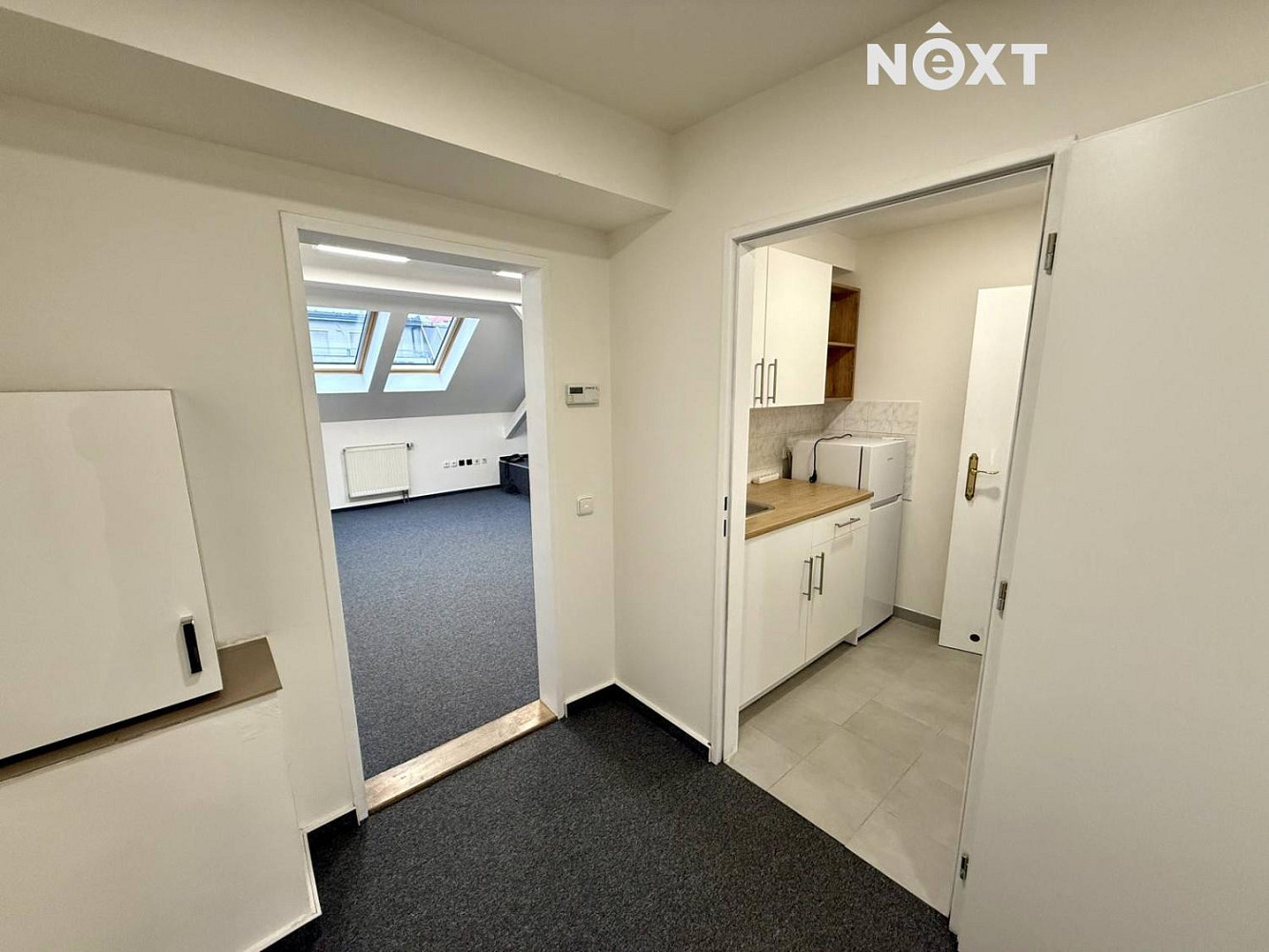 Pronájem kanceláře 26 m² — photo 2