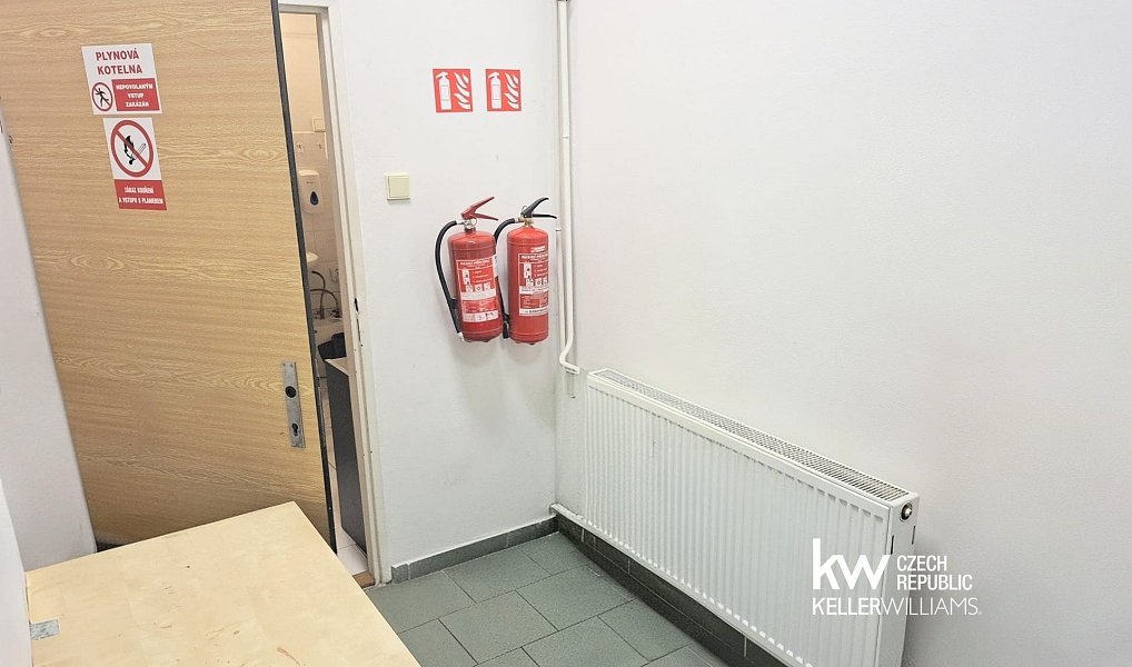 Pronájem obchodních prostor 110 m², Teplice – náhled fotky 12