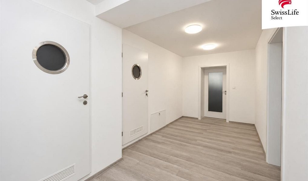 Prodej domu 290 m² s pozemkem 991 m², Znojmo – náhled fotky 23