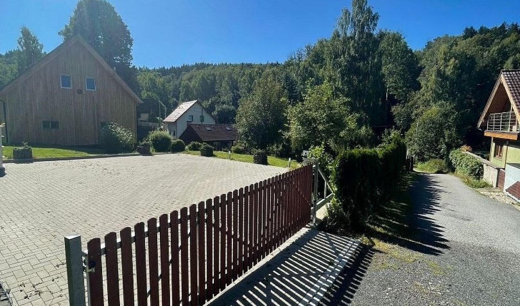 Prodej domu 200 m² s pozemkem 2 284 m², Liberec – náhled fotky 8