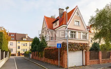 Pronájem domu 180 m² s pozemkem 241 m², Hermelínská, Praha 6 - Dejvice