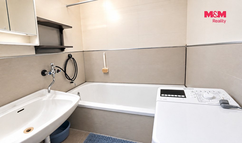 Prodej bytu 2+1 52 m², Nová Pec – náhled fotky 10