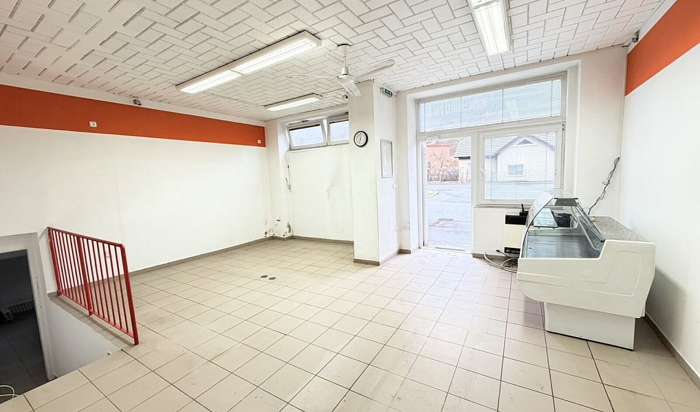 Prodej obchodních prostor 65 m², Vsetín – náhled fotky 3