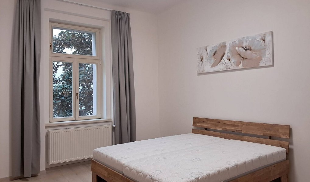 Pronájem bytu 3+kk 65 m², Praha – náhled fotky 12