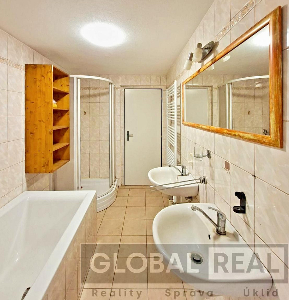 Prodej domu 145 m² s pozemkem 444 m² – fotografie 3