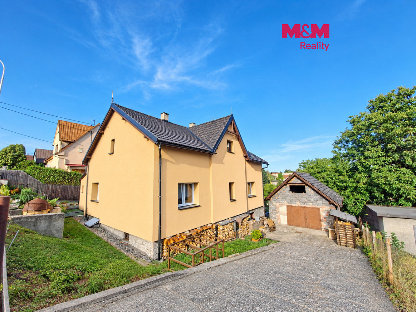 Prodej domu 120 m² s pozemkem 1 648 m²