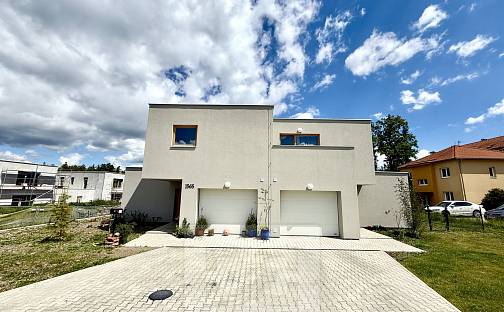 Prodej domu 184 m² s pozemkem 1 045 m², Na Čeperce, Unhošť, okres Kladno