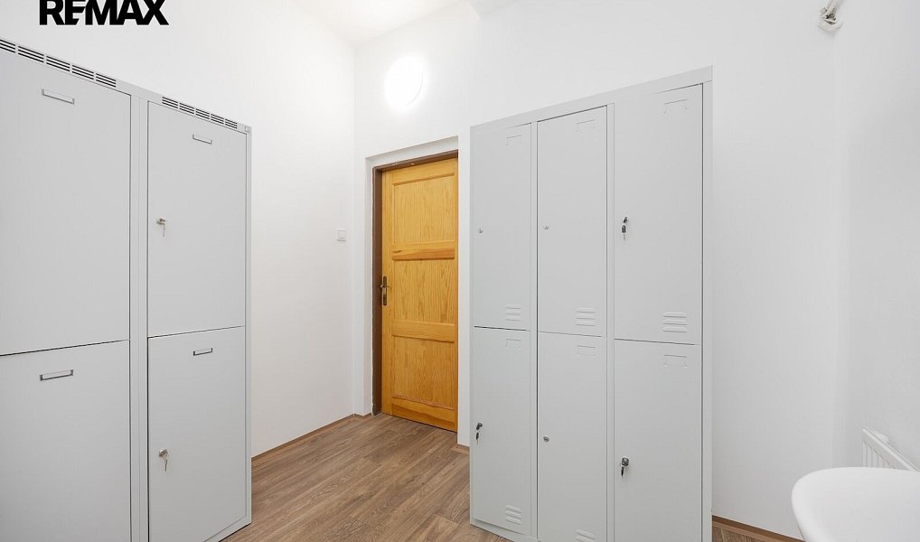 Prodej ubytovacího objektu 435 m², Hřensko – náhled fotky 39