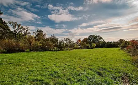 Prodej stavebního pozemku 1 936 m², Trubín, okres Beroun