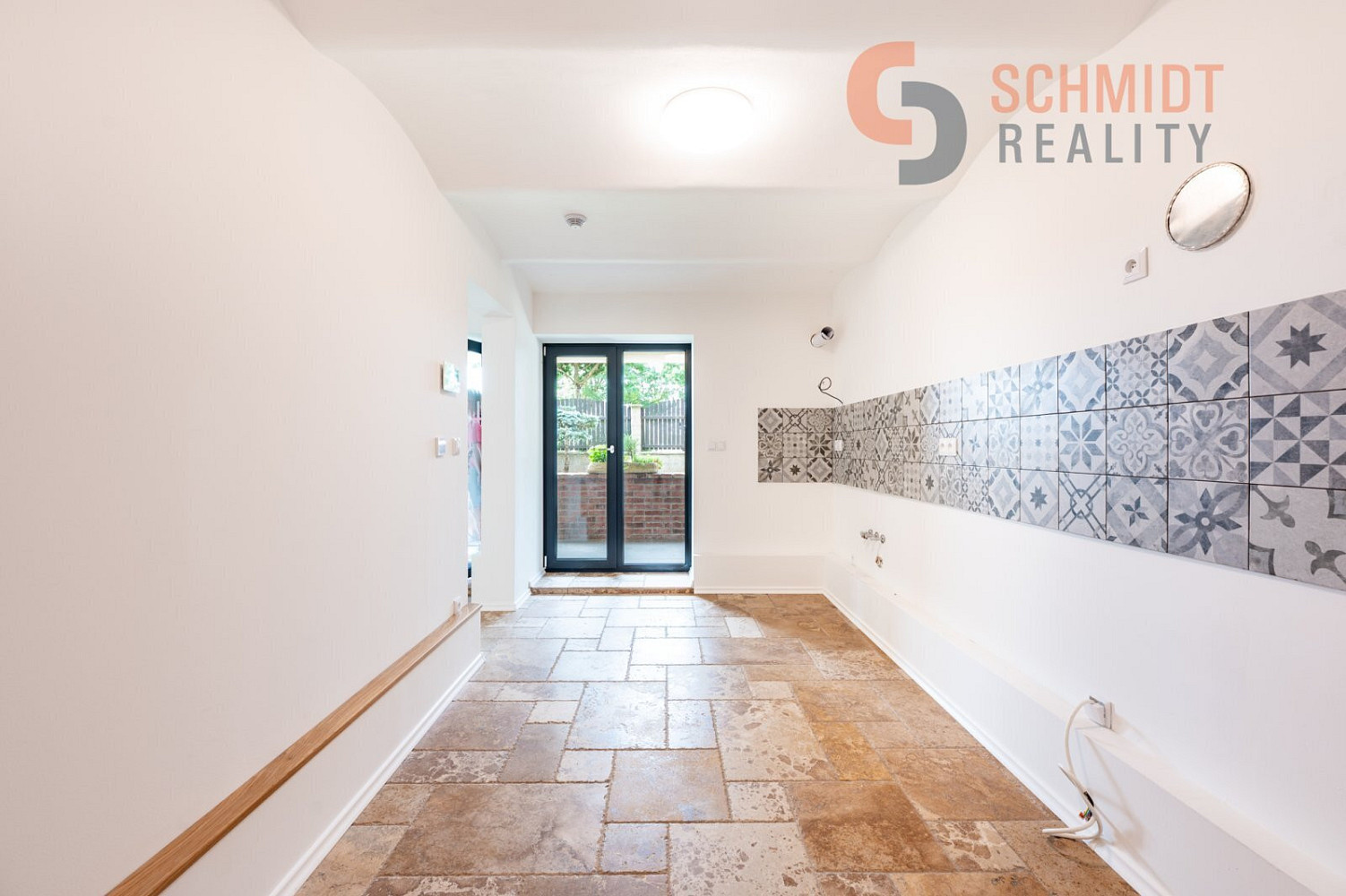 Pronájem bytu 1+1 38 m² – fotografie 3