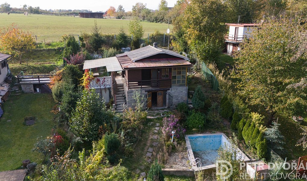 Prodej stavebního pozemku 470 m², Babice – náhled fotky 2