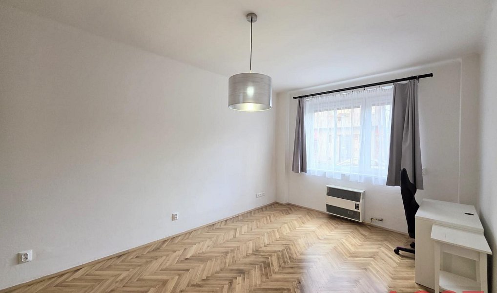 Pronájem bytu 2+kk 49 m², Praha – náhled fotky 12