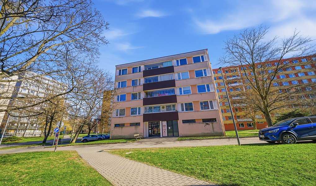 Prodej bytu 5+kk 88 m², Kladno – náhled fotky 22
