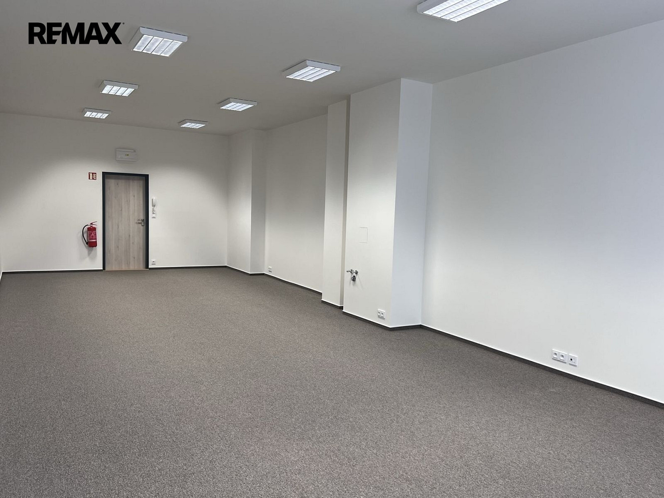 Pronájem skladovacích prostor 58 m² – fotografie 5