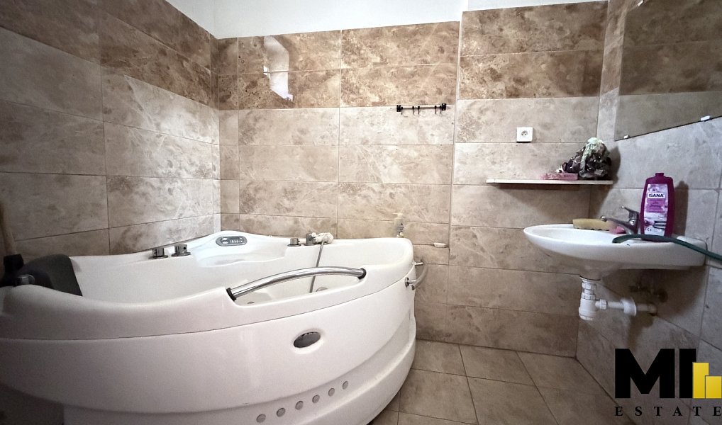 Prodej domu 480 m² s pozemkem 498 m², Jindřichov – náhled fotky 8