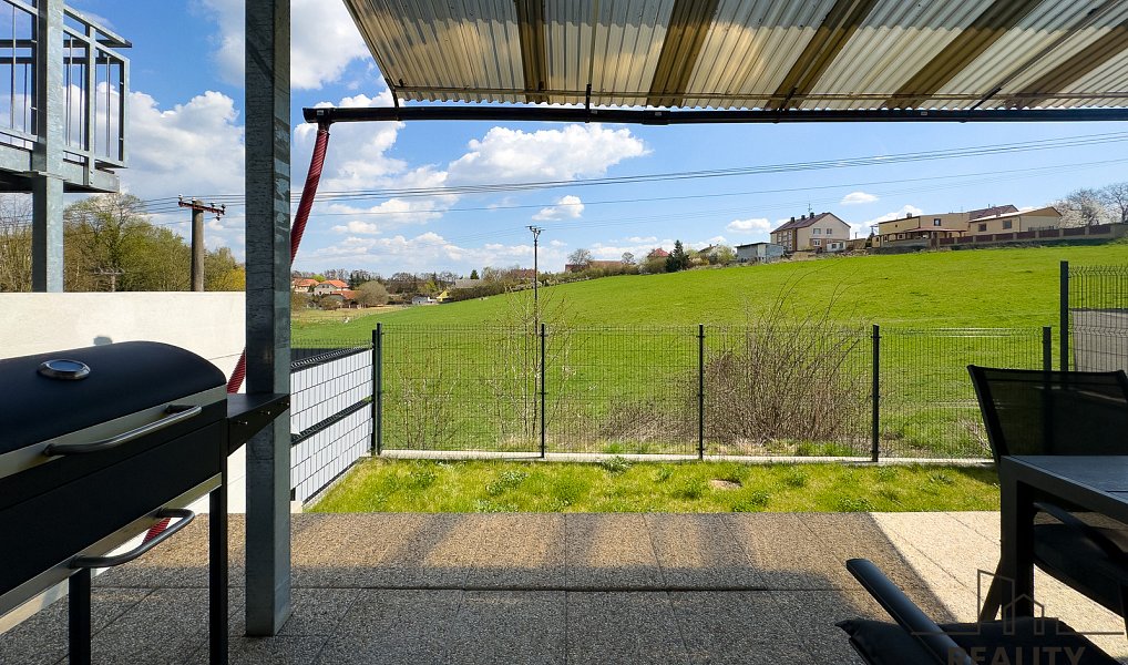 Prodej bytu 4+kk 80 m², Vochov – náhled fotky 23