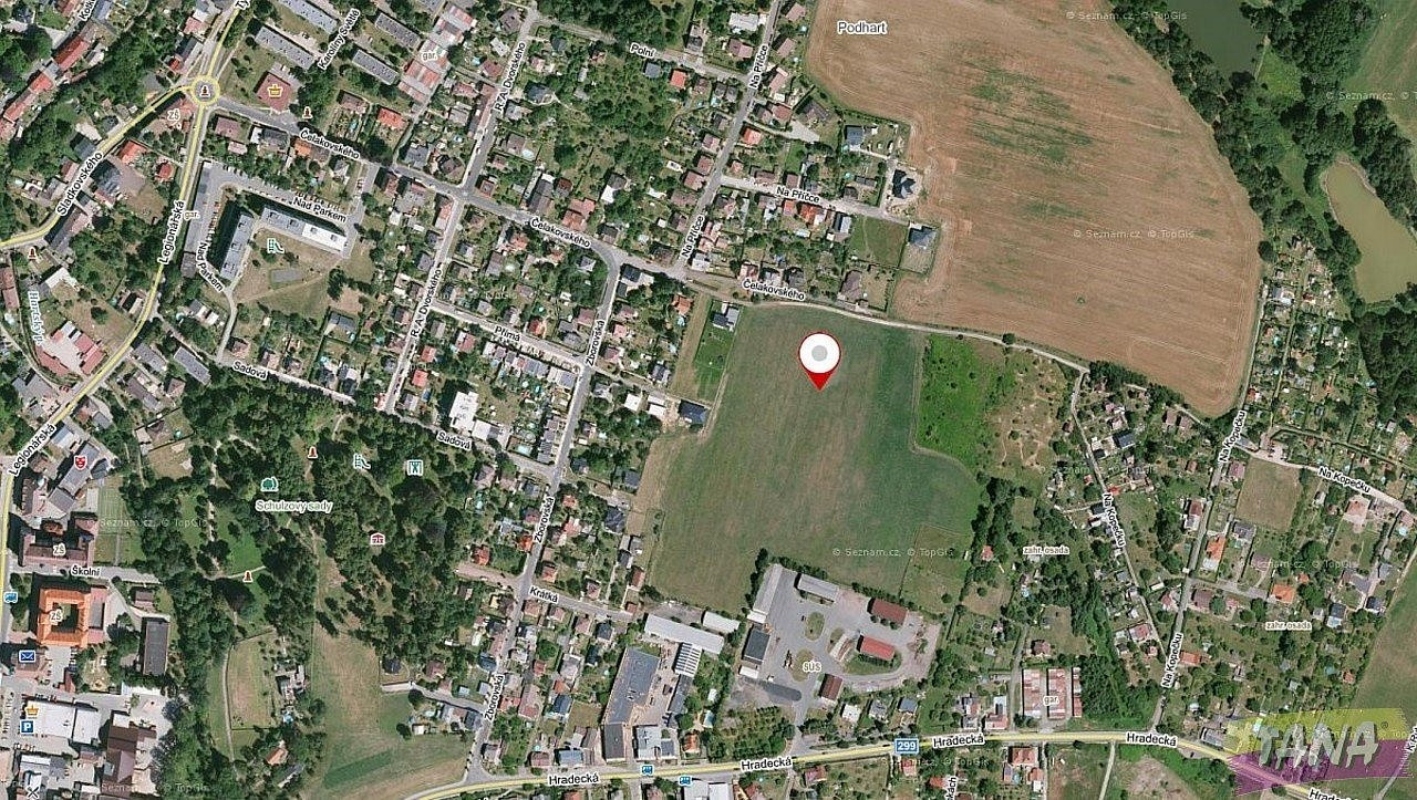 Prodej stavebního pozemku 6 744 m² – další